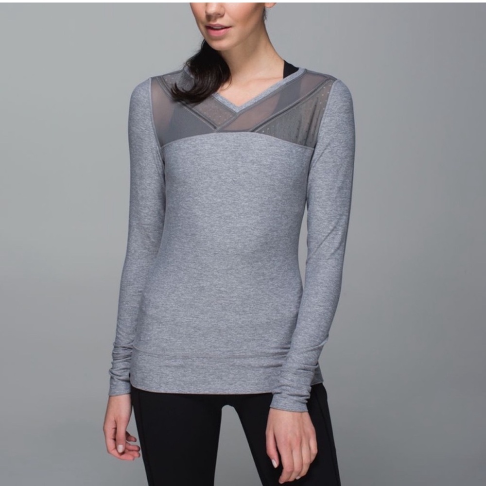 Lululemon size 8 Just Breathe Long Sleeve Mesh Panel Tee Shirt Top